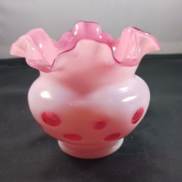 Fenton Cranberry Coin Dot Ruffled Rose Bowl - Picture 3 of 10